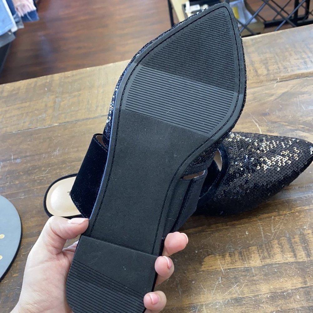 Torrid Black Velvet Bow Mules 12 Wide - Picture 6 of 6